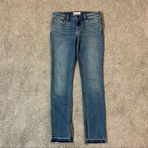 FREE PEOPLE Medium Blue Fade MID RISE Skinny STRETCH Split RAW Hem JEANS  27